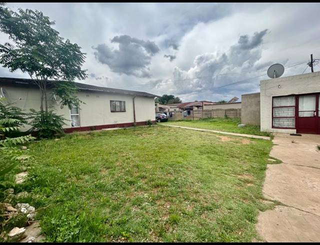 5 BEDROOM HOUSE FOR SALE IN VANDERBIJLPARK CW 3